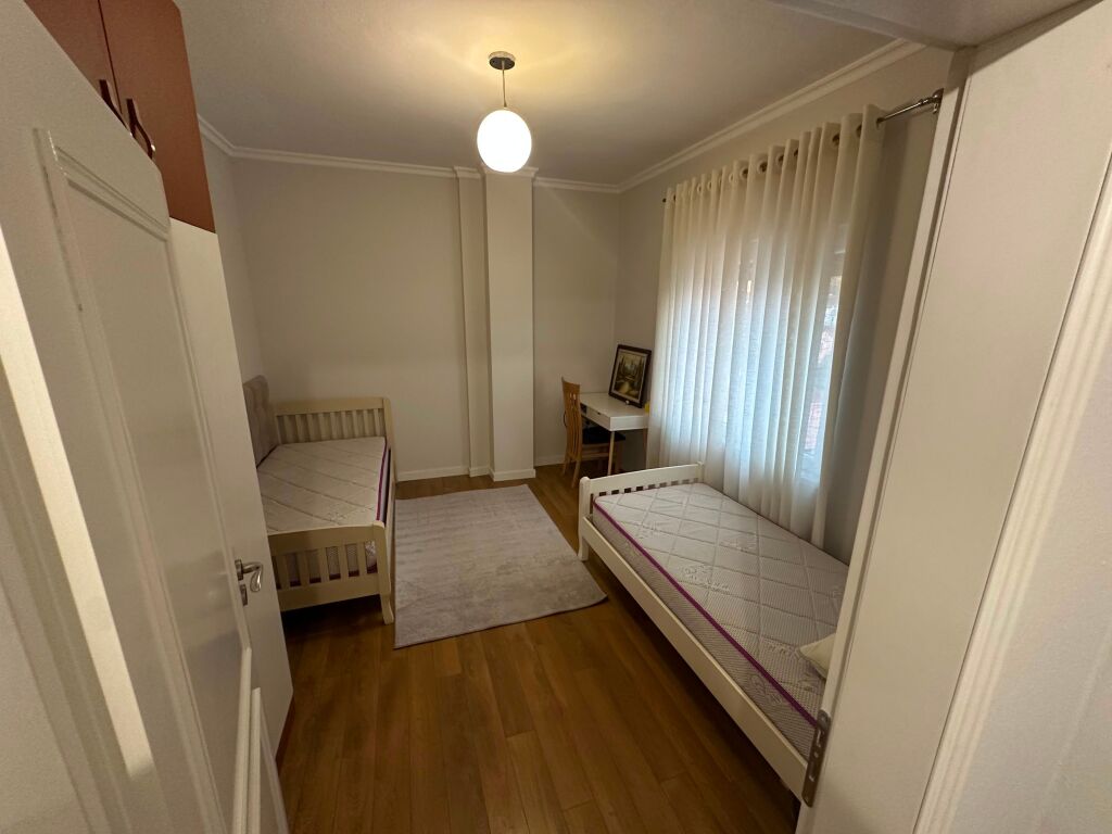 Qera, Apartament 2+1, Fakultetit Ekonomik