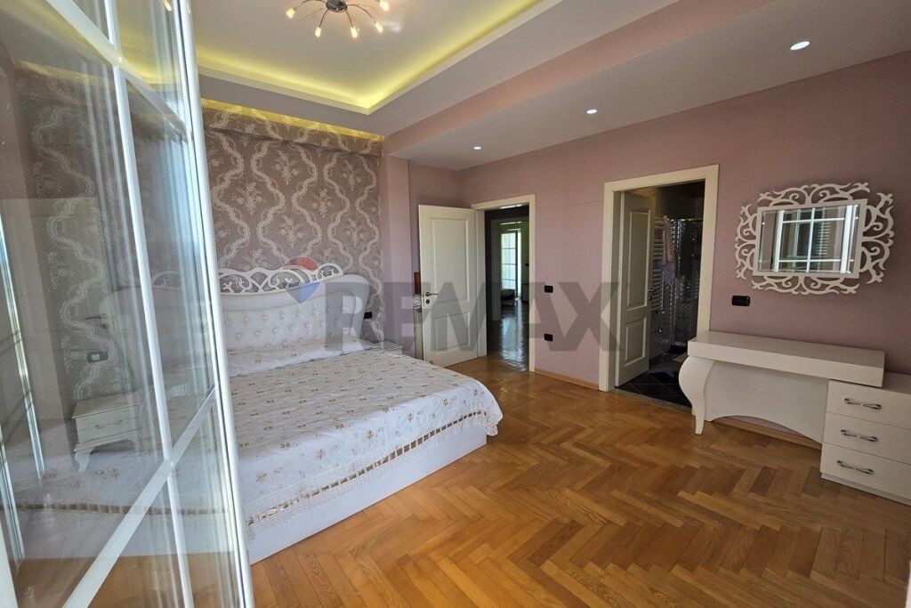 Villa su 2 piani in affitto a Paskuqan