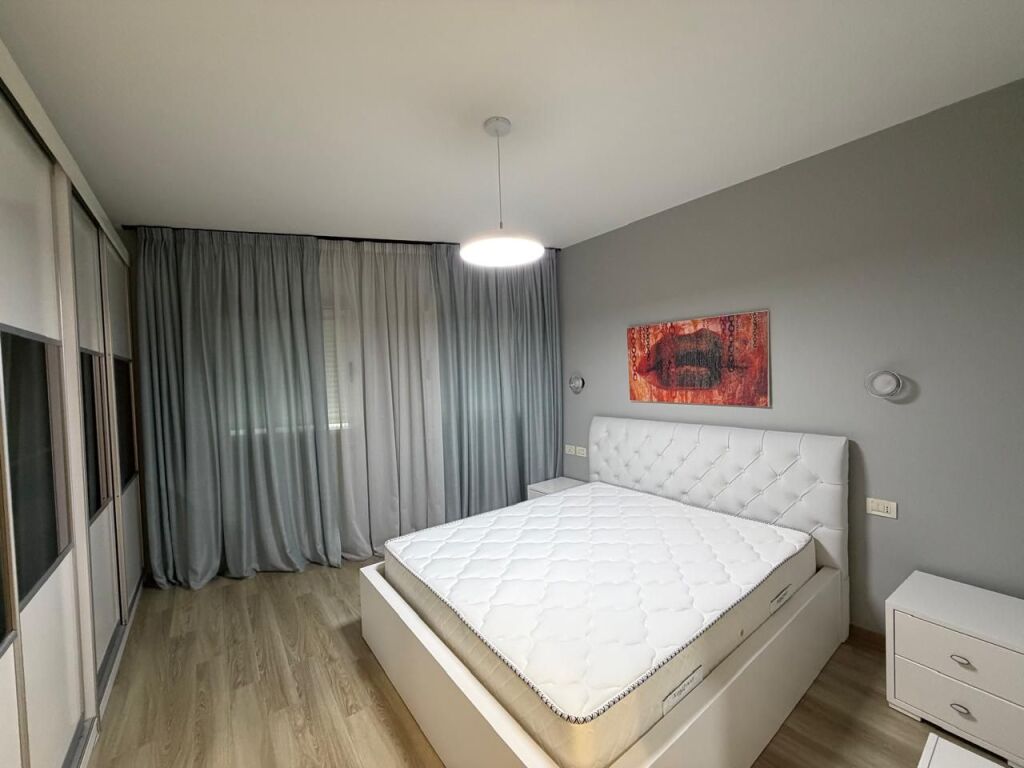 Qera,Apartament 3+1+2, TEK KOMPLEKSI NOBIS, LIQENI ARTIFICIAL