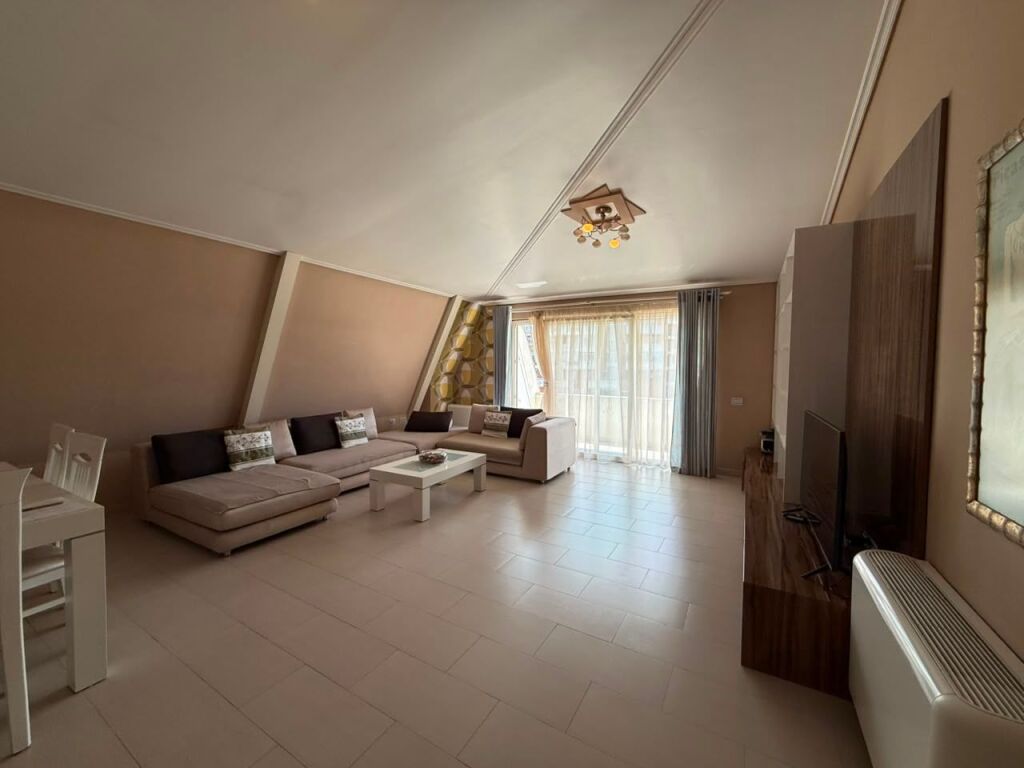Appartamento 2+1+2+POSTO AUTO IN VENDITA- Fresk, Tirana- 220.000€