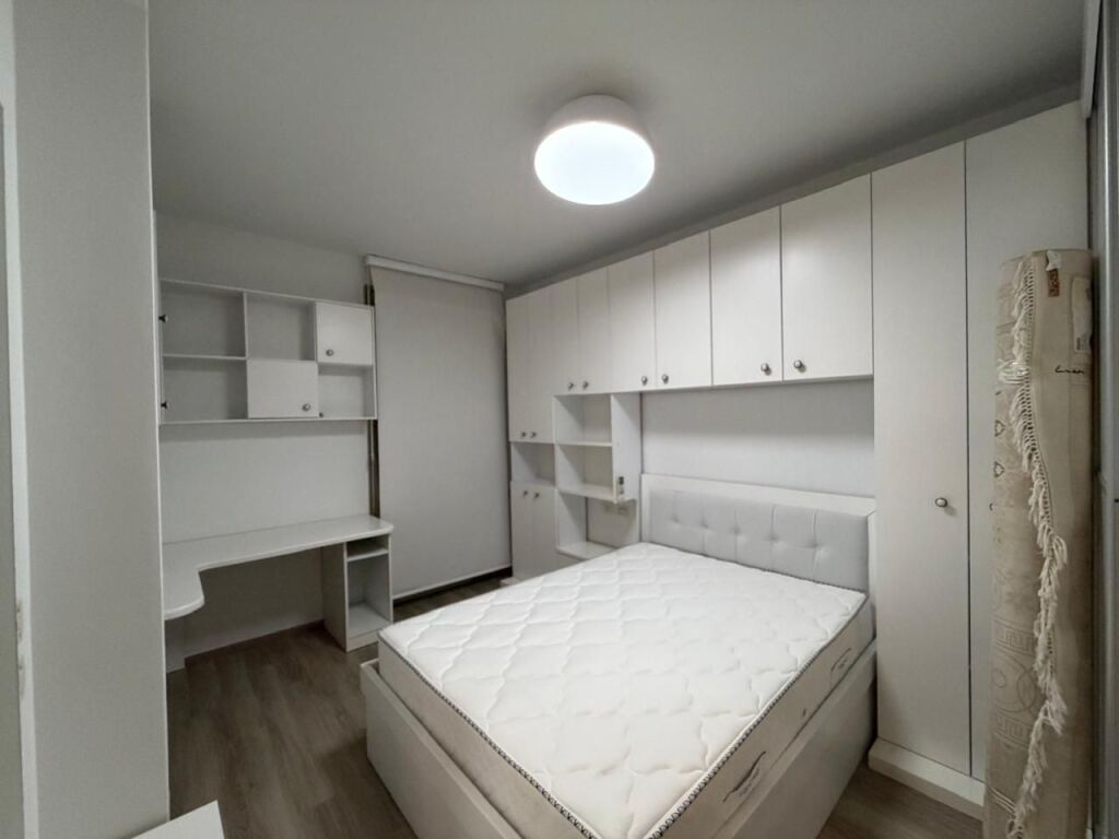 Qera,Apartament 3+1+2, TEK KOMPLEKSI NOBIS, LIQENI ARTIFICIAL