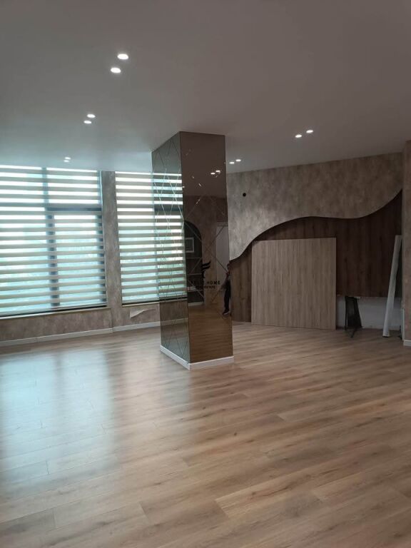 OFFICE FOR RENT 80 M2 ASTIR 60,000 LEKE FH-93660
