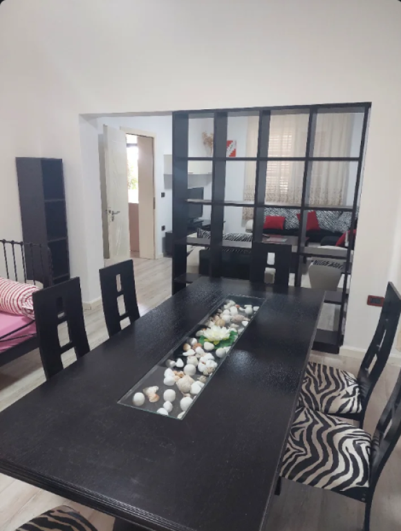 Appartamento 2+1+2 in Affitto Mercato Elettrico Tirana