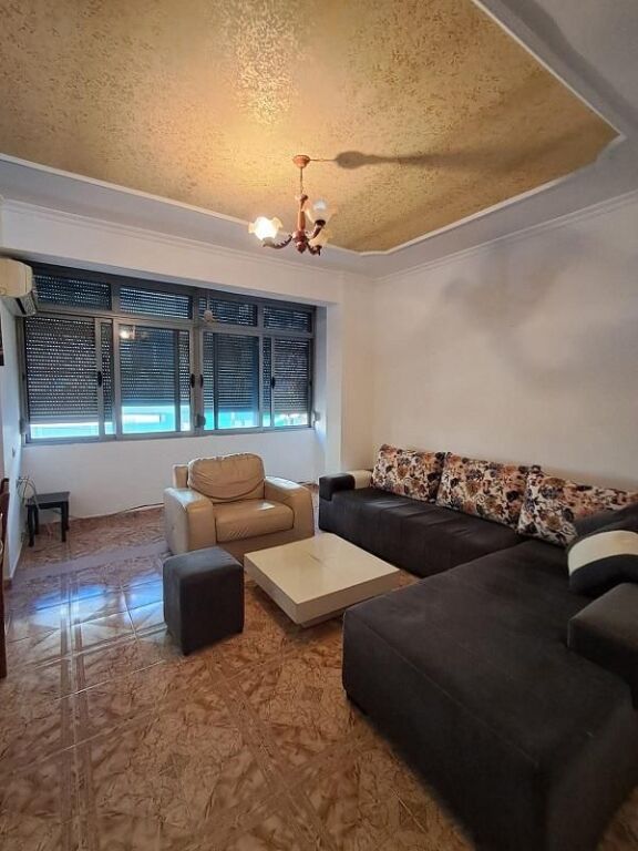 Qera | Apartament 2 + 1 | Rruga e Kavajes | 500 €/muaj