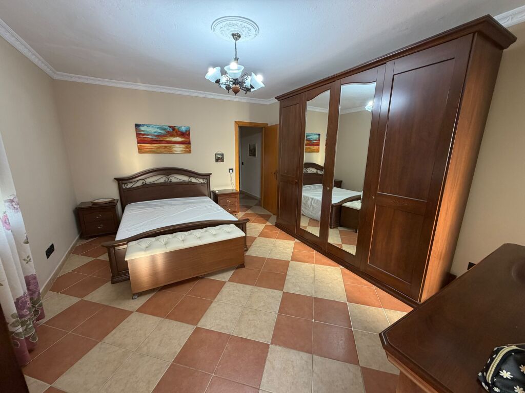 🏡 Apartament me qera 3+1 📍Blloku