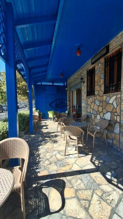 JEPET BAR-KAFE ME QIRA – AFËR STADIUMIT, DURRËS!