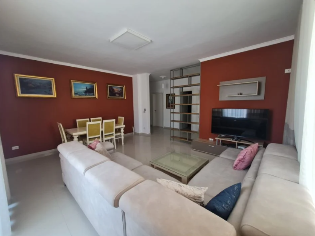 Apartament 3+1 me Qira Kopshti Botanik Tirane