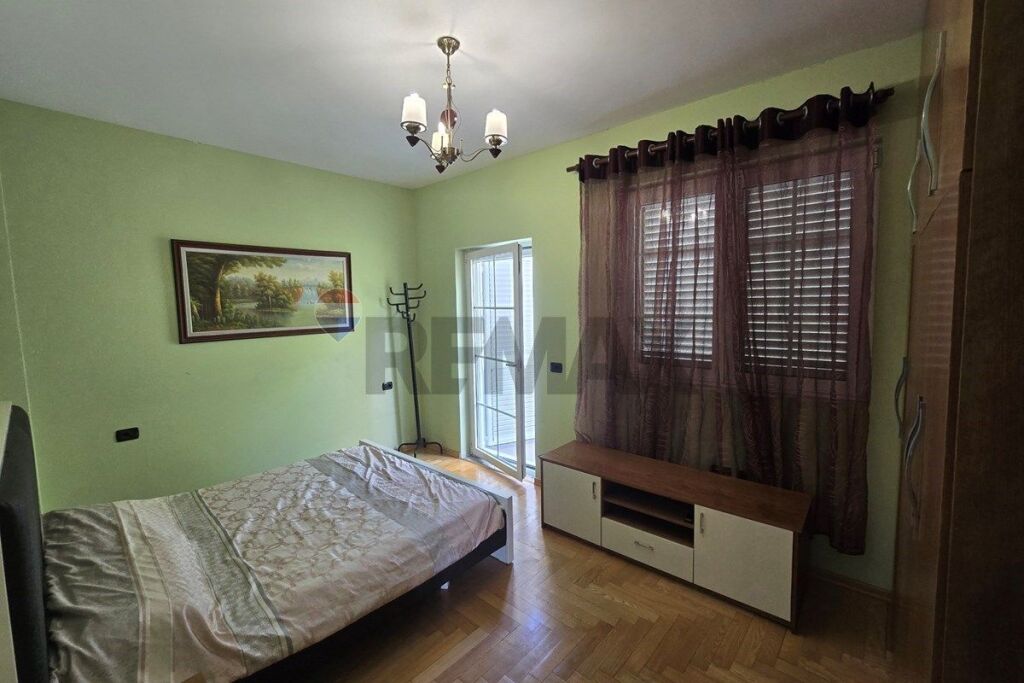 Villa su 2 piani in affitto a Paskuqan