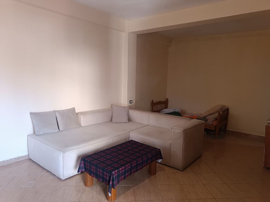 Qera | Garsoniere | Rruga Ramë Sadria | 300 €/muaj