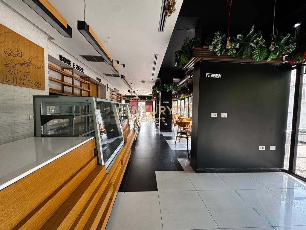 JAPIM ME QIRA DYQAN DHE AKTIVITET PER RESTAURANT, FURRE BUKE, PASTICERI