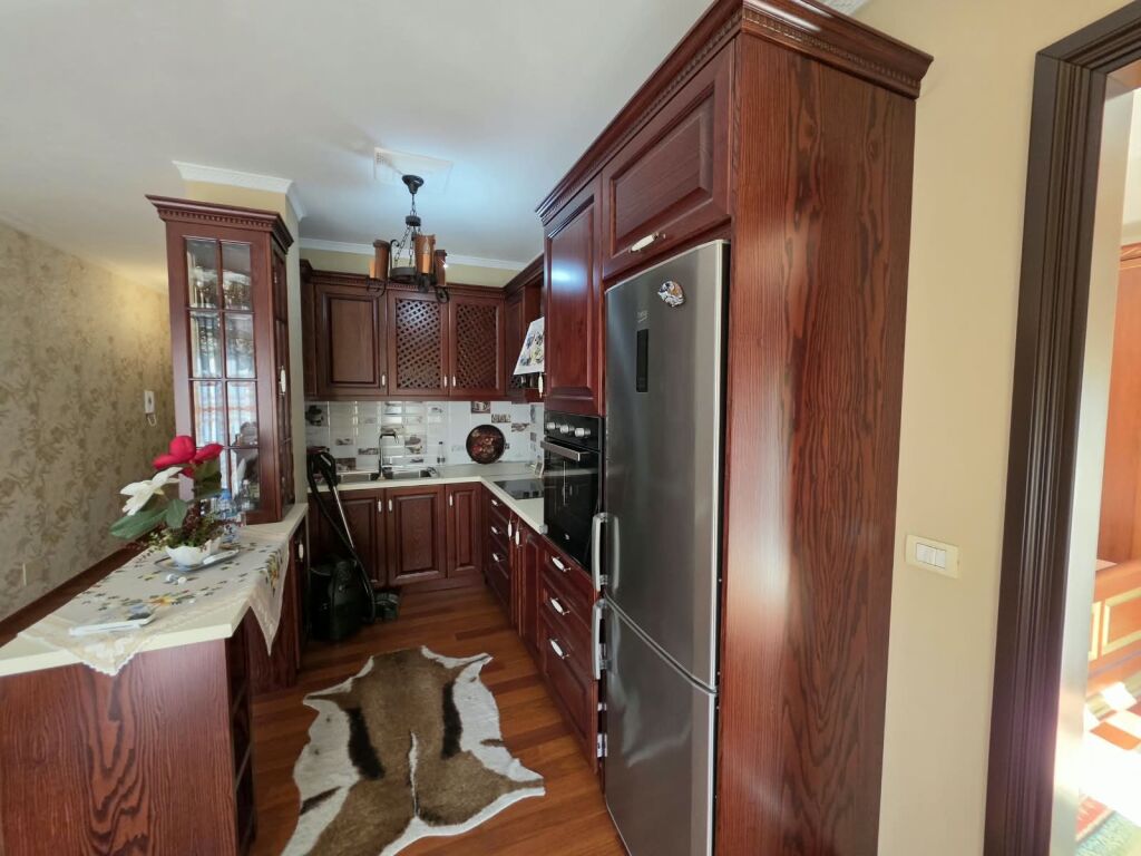 🏡 Apartament 1+1+Parkimi 📍 Pranë kopshtit Zoologjik