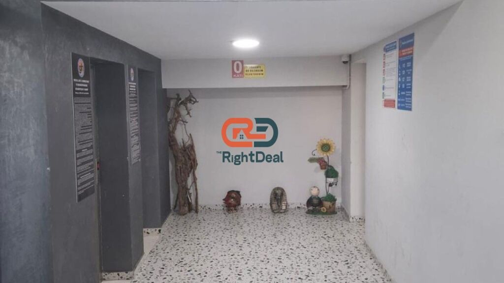 Ne Ali Dem, Tek Kompleksi Darling, Shitet Apartament 3+1 Me Hapesira Te Bollshme !!!