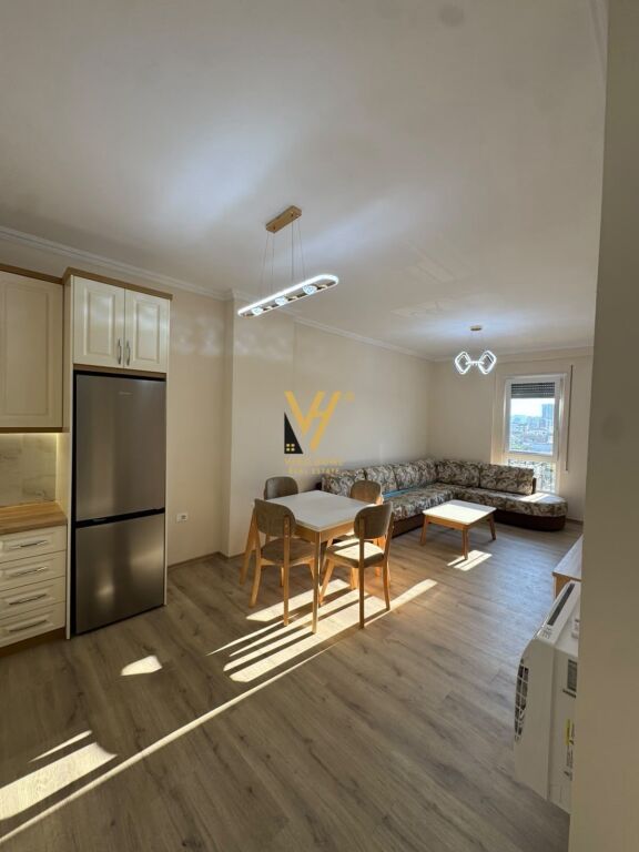 JEPET APARTAMENT 1+1+BLK ME QERA TE 5 MAJI 55.000 LEKE