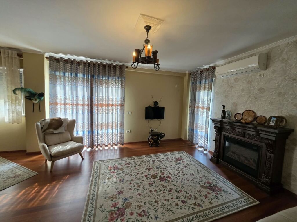 🏡 Apartament 1+1+Parkimi 📍 Pranë kopshtit Zoologjik