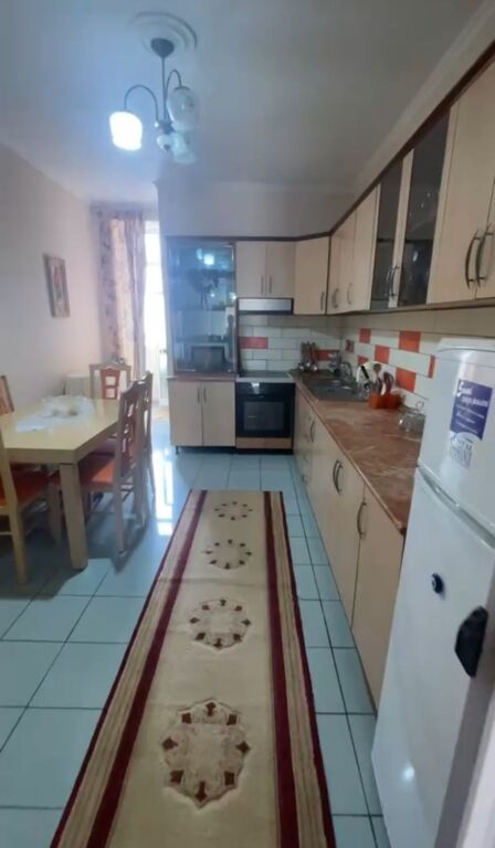 ME QIRA APARTAMENT 2+1 - SHESHI UILLSON, TIRANE