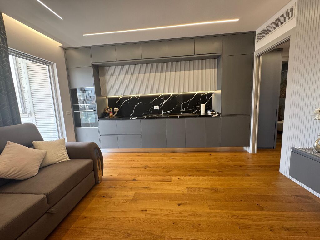 Shitet Apartament 2+1 Plazh Durres Pamje Deti