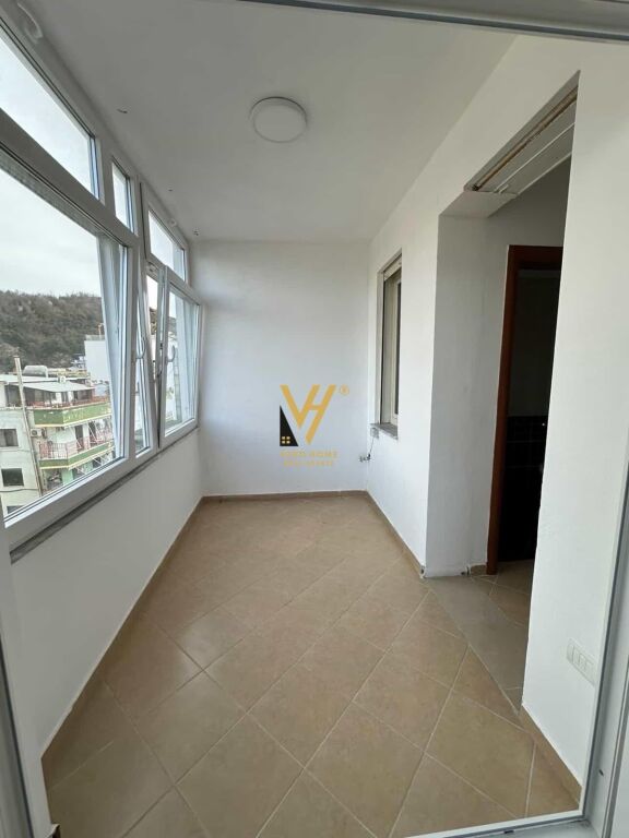 SHITET APARTAMENT 2+1+2 TE SHKEMBI I KAVAJES 190.000 EURO