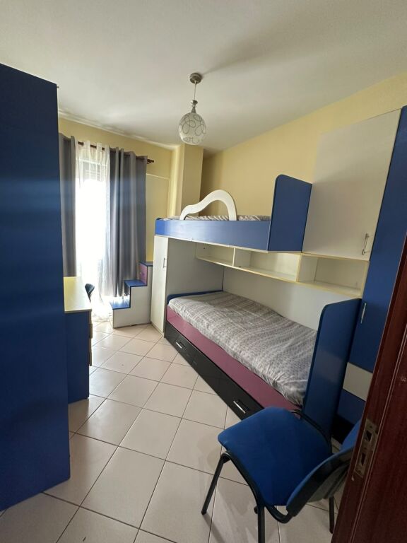 APARTAMENT 3+1 ME QIRA