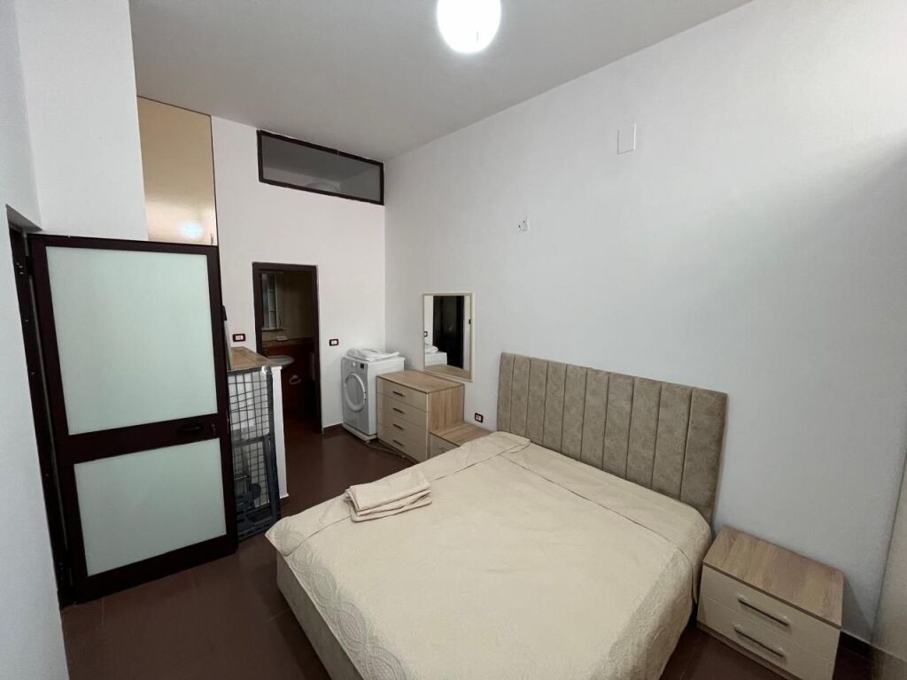 Qera | Apartament 1 + 1 | Rruga 5 Maji | 450 €/muaj