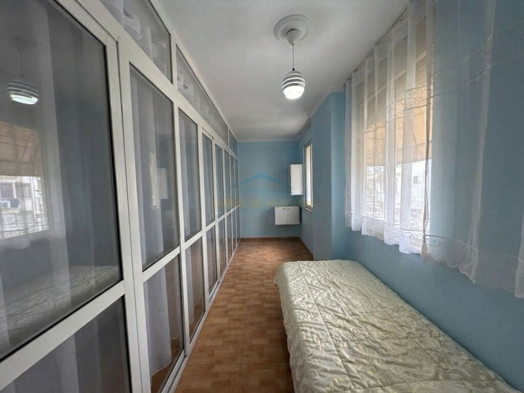 Qera , Apartament 2+1 , Rruga e Barrikadave , Tirane