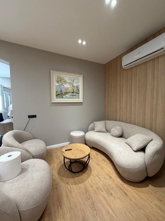🏡 Modern 2-Bedroom Apartment for Long-Term Rent – Lungomare, Vlorë