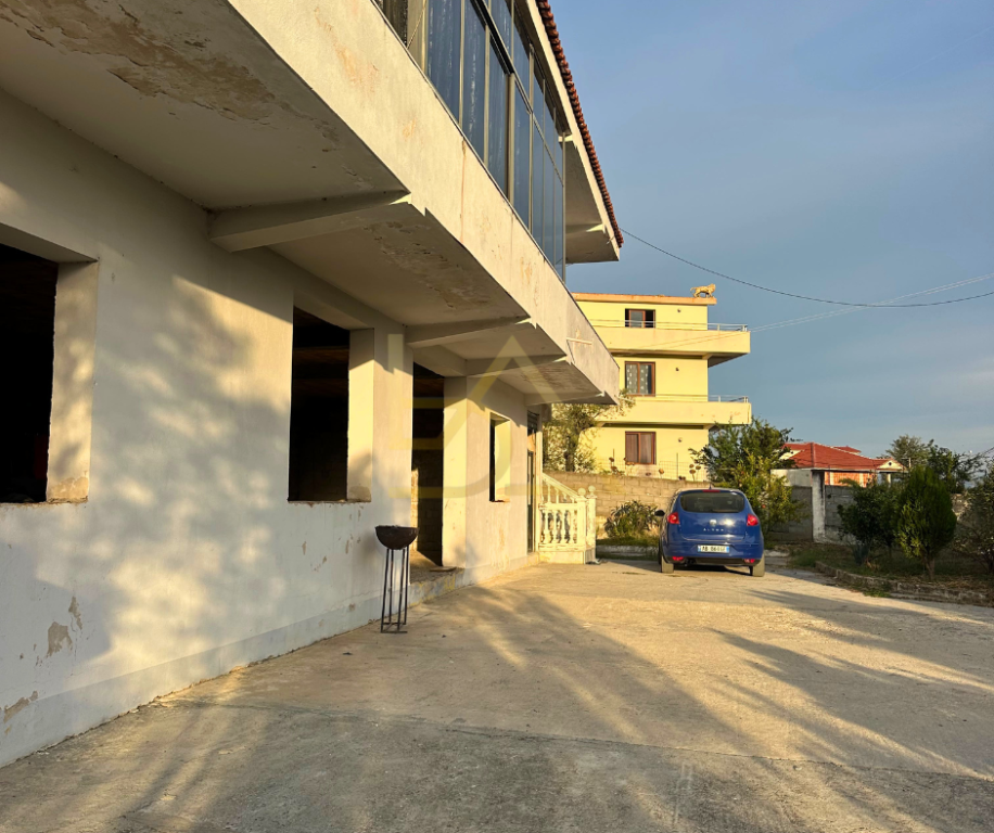 VENDITA DI EDIFICIO E TERRENO – KASHAR, TIRANA