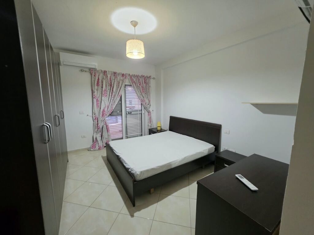 📣 QERA 🏡 Apartament 2+1  📍Pranë Grand Gallery, Yzberisht      💶 Çmimi: 450 mijë lekë  
