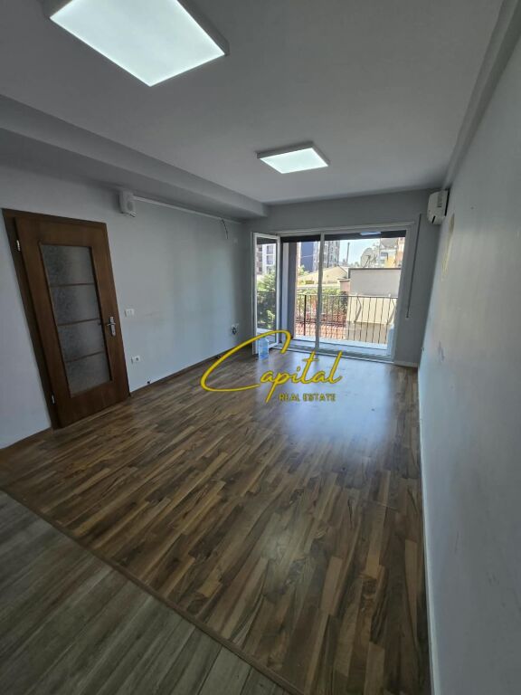 UFFICIO IN AFFITTO 145 M2 21 DICEMBRE 160.000 LEKE