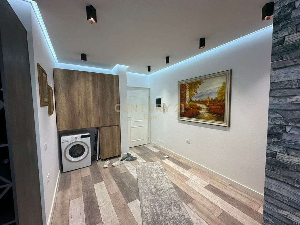 WE SELL APARTMENT WITH SEA VIEW 2+1 FURNISHED AT KAVAJA ROCK, DURRËS !