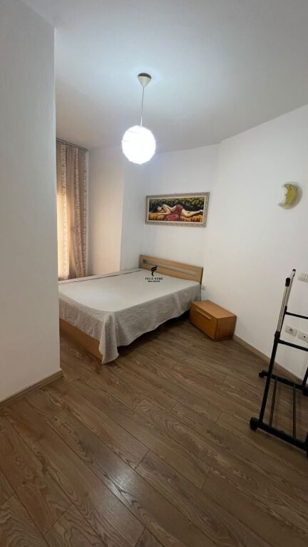 APPARTAMENTO IN AFFITTO 1+1 COMUNE DI PARIGI 60.000 LEKE FH-93682