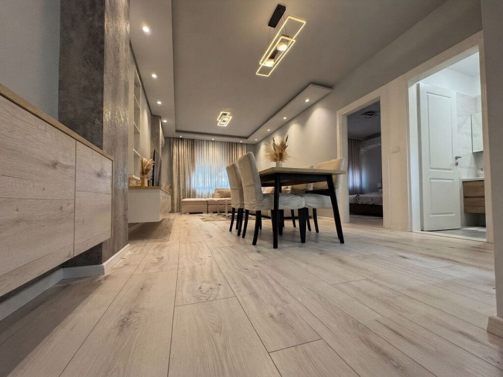 Qera, Apartament 1+1, Komuna e Parisit, Tiranë