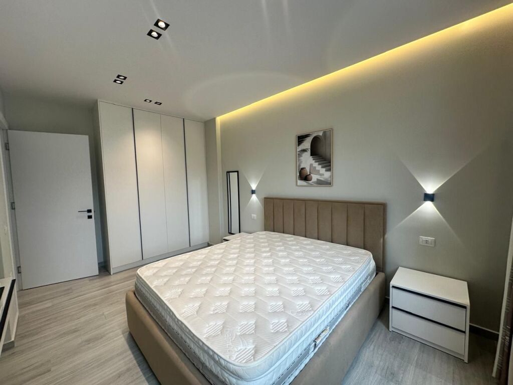 Apartament modern për qira afatgjatë Vlorë