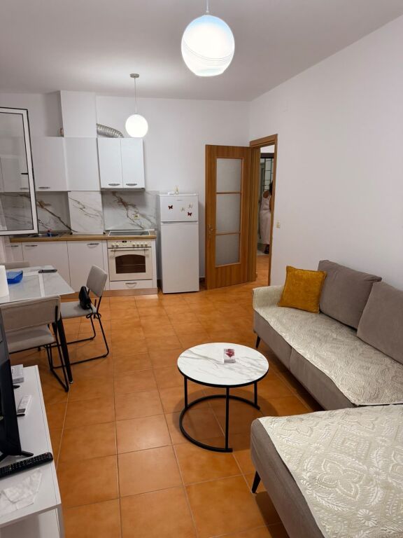 Apartament 1+1 per shitje Astir !