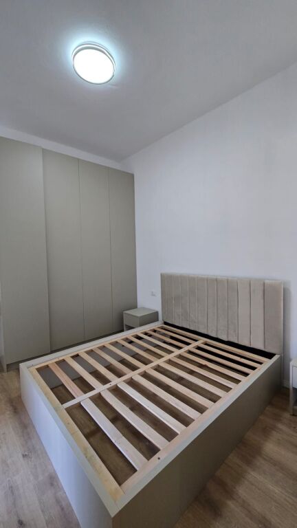 LAPRAKE APARTAMENT 1+1 PER QERA!