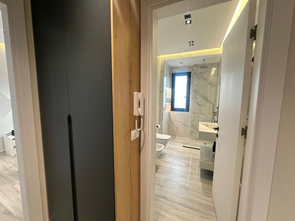 Apartament modern për qira afatgjatë Vlorë