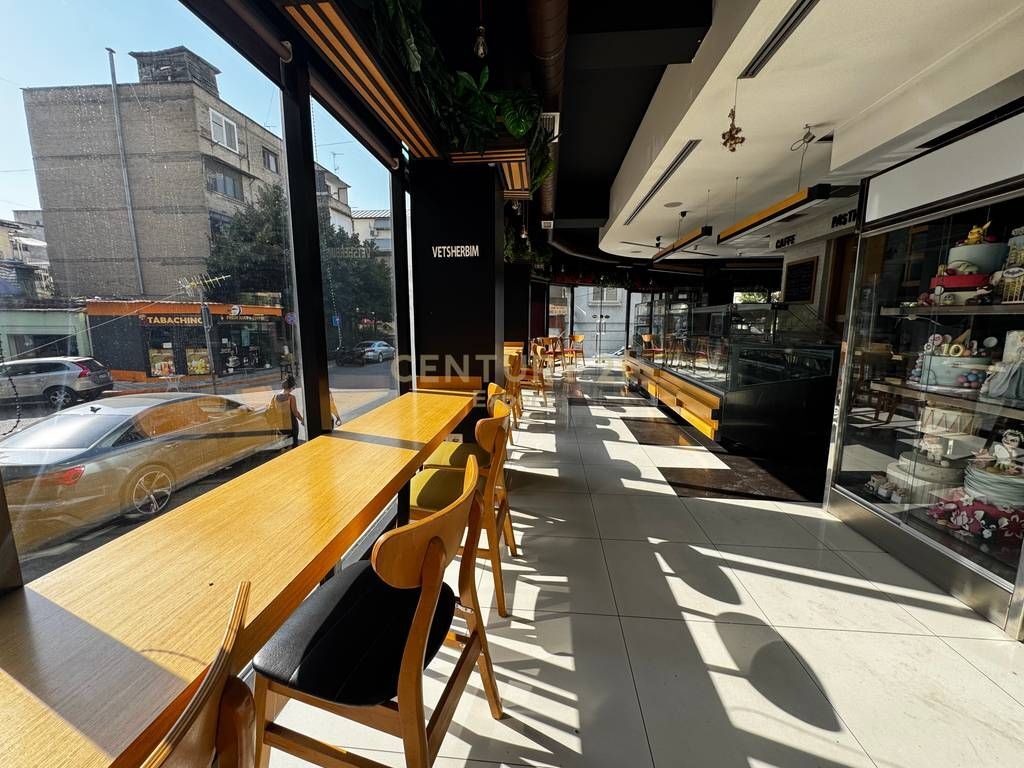 SHESIM DYQAN DHE AKTIVITET PER RESTAURANT, FURRE BUKE, PASTICERi 720,000 €