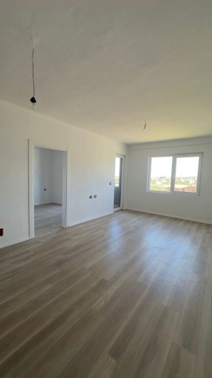 Shitet Apartament 1+1+Post Parkimi Paskuqan