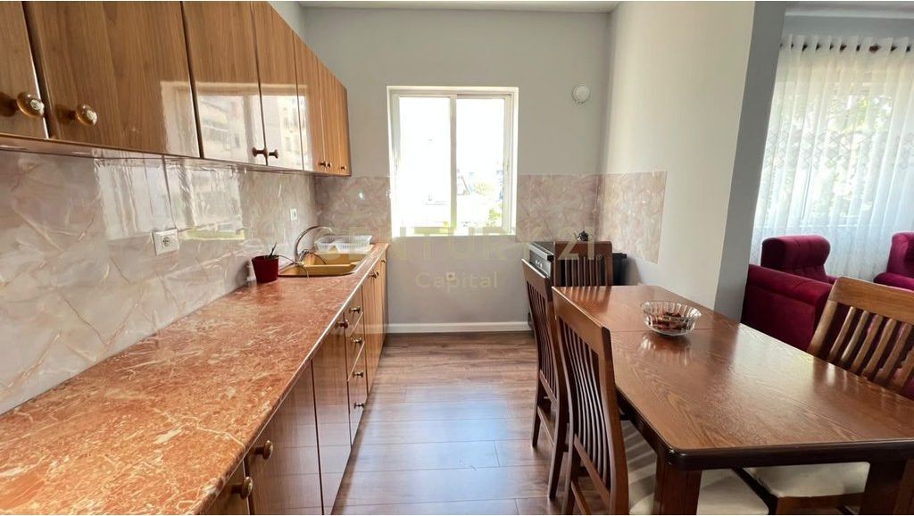 Apt 2+1+studio per qira te Ministria e Jashtme!