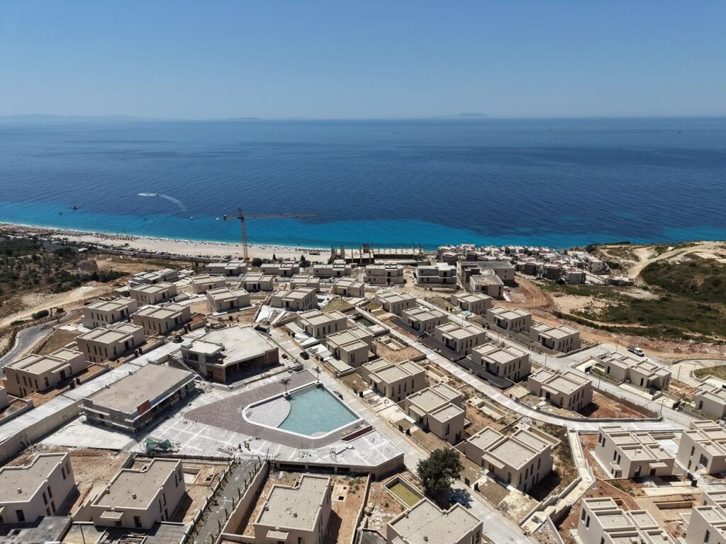 🏡 VILË PREMIUM PËR SHITJE – SAN NICOLAS