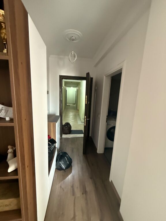 Jepet me qira 2+1+2 Fratari Astir 50.000 leke