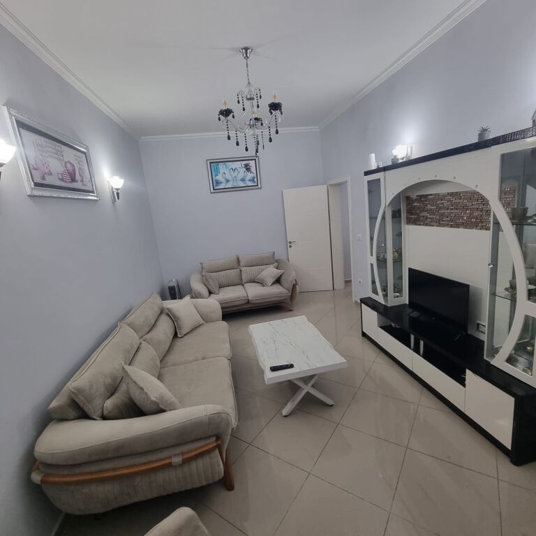 SUPER APPARTAMENTO IN AFFITTO A BLLOK, VICINO AI PALAZZI AGIMI F  ID 5580