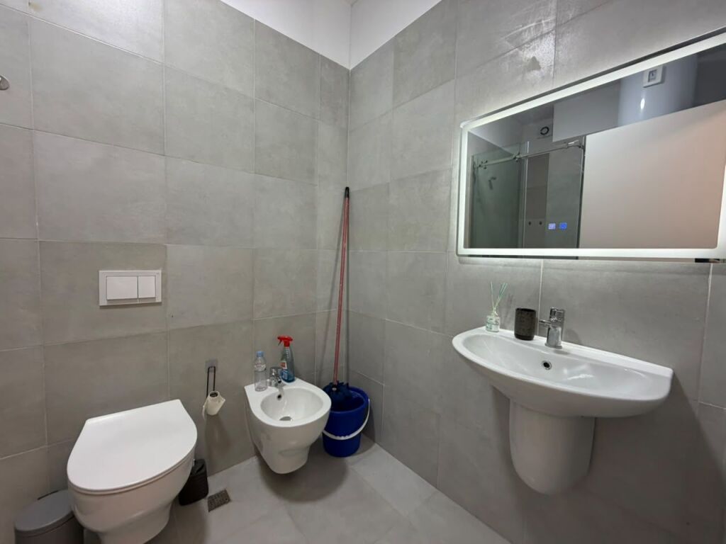 Appartamento 2+1+Parcheggio+Verande in affitto presso il Lago Secco.
