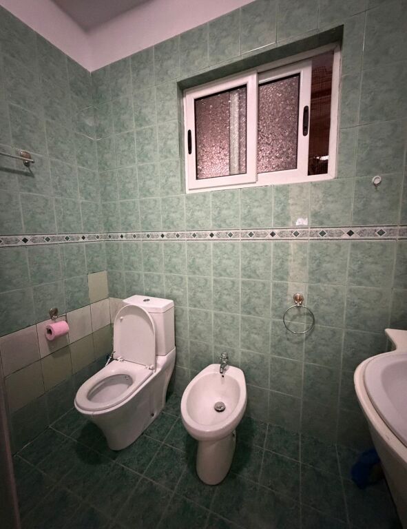 Qera | Shtëpi private 3 + 1 | Sauk | 600 €/muaj