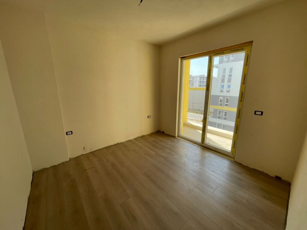 For sale, Apartment 1+1+Parking Space, Univers City, Tirana. Empire71440