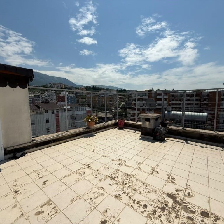 Apartment 2+1+2+PARKING SPACE FOR SALE- Fresk, Tirana- 220,000€