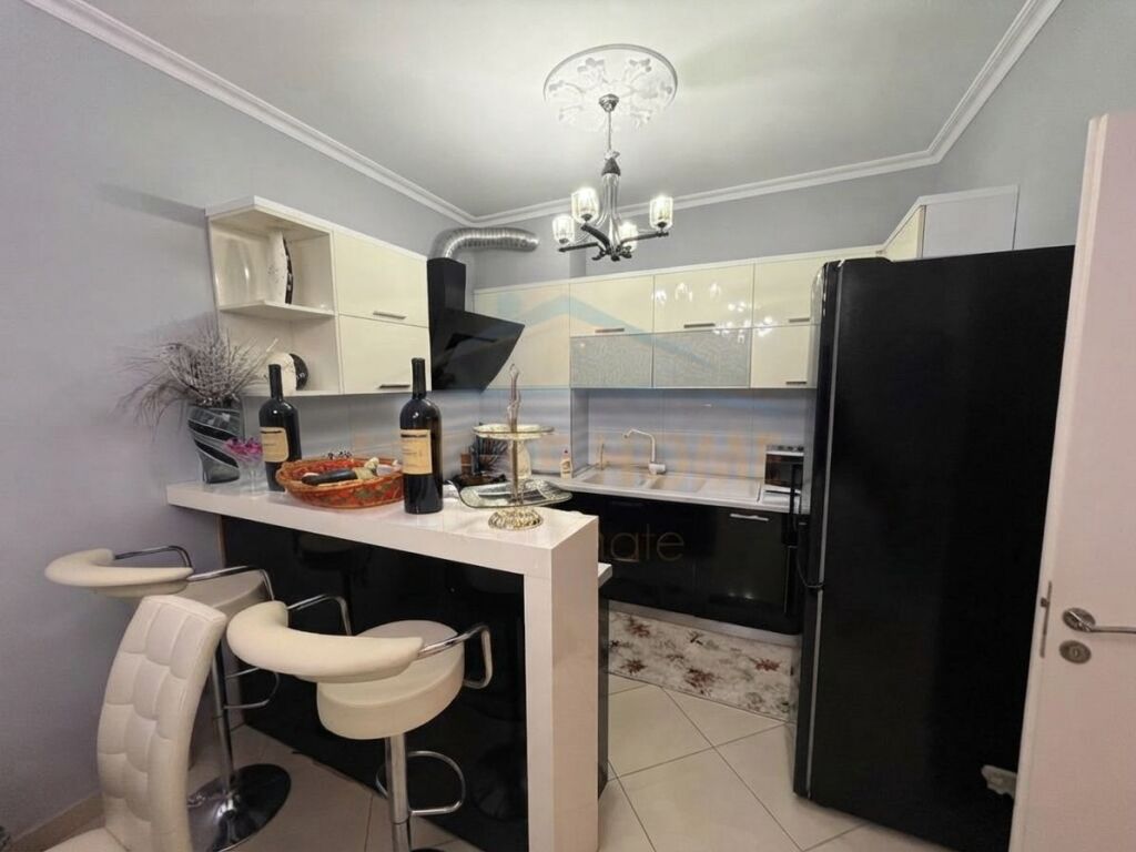 Rent, Apartment 2+1+2, Astir