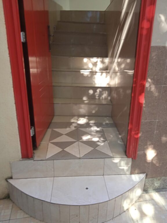 Rent | Ambjent Biznesi | Rruga e Durrësit | 450 €/month