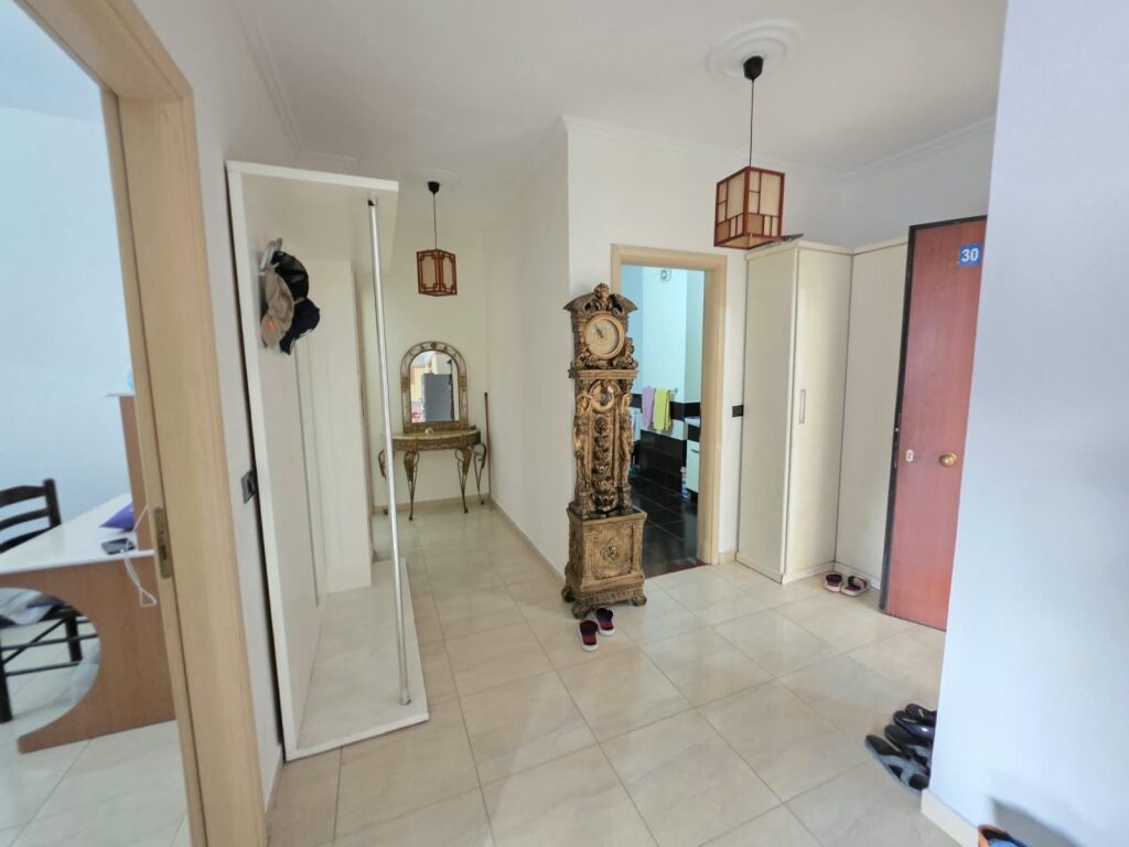 🏡 Apartament 2+1 me qera  📍 Astir, pranë Bohemit   💵 Çmimi: 50.000 Lekë muaj   