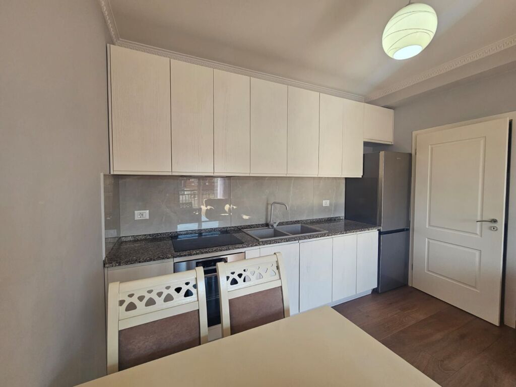 Apartament 1+1 per qira ne Astir!