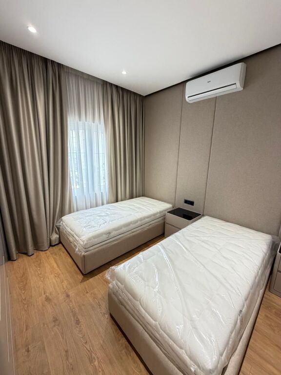 🏡 Modern 2-Bedroom Apartment for Long-Term Rent – Lungomare, Vlorë